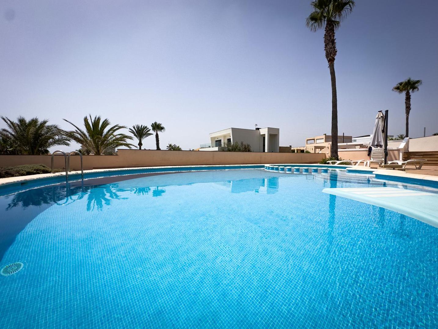 Frontline Beach Villa Playa Flamenca Oriola  Exterior foto
