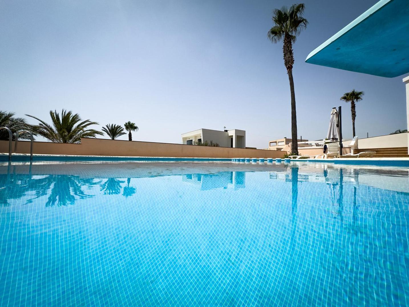 Frontline Beach Villa Playa Flamenca Oriola  Exterior foto